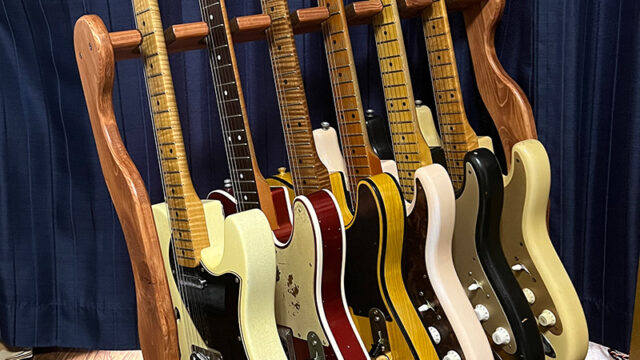 木製の6本掛けギタースタンド